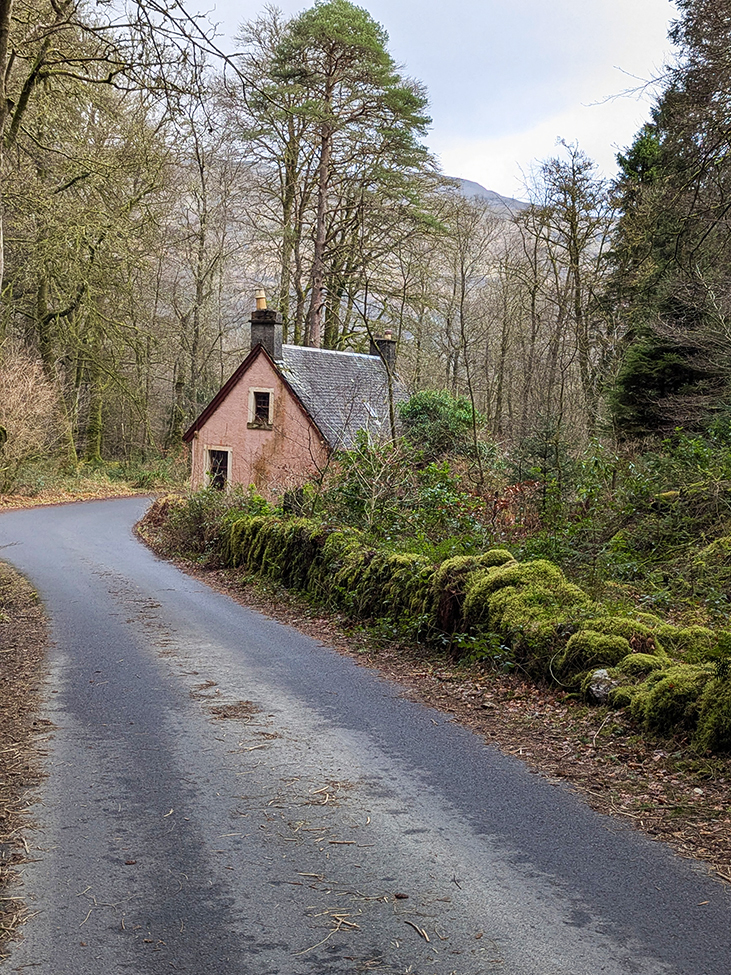 Tartan Lighthouse - Countryside Retreat